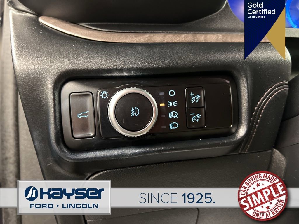 Certified 2022 Ford Explorer Platinum w/ Equipment Group 601A image 24
