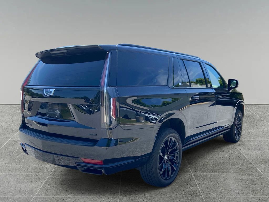 Used 2023 Cadillac Escalade ESV Sport w/ LPO, ONYX Package AWD/4WD image 4
