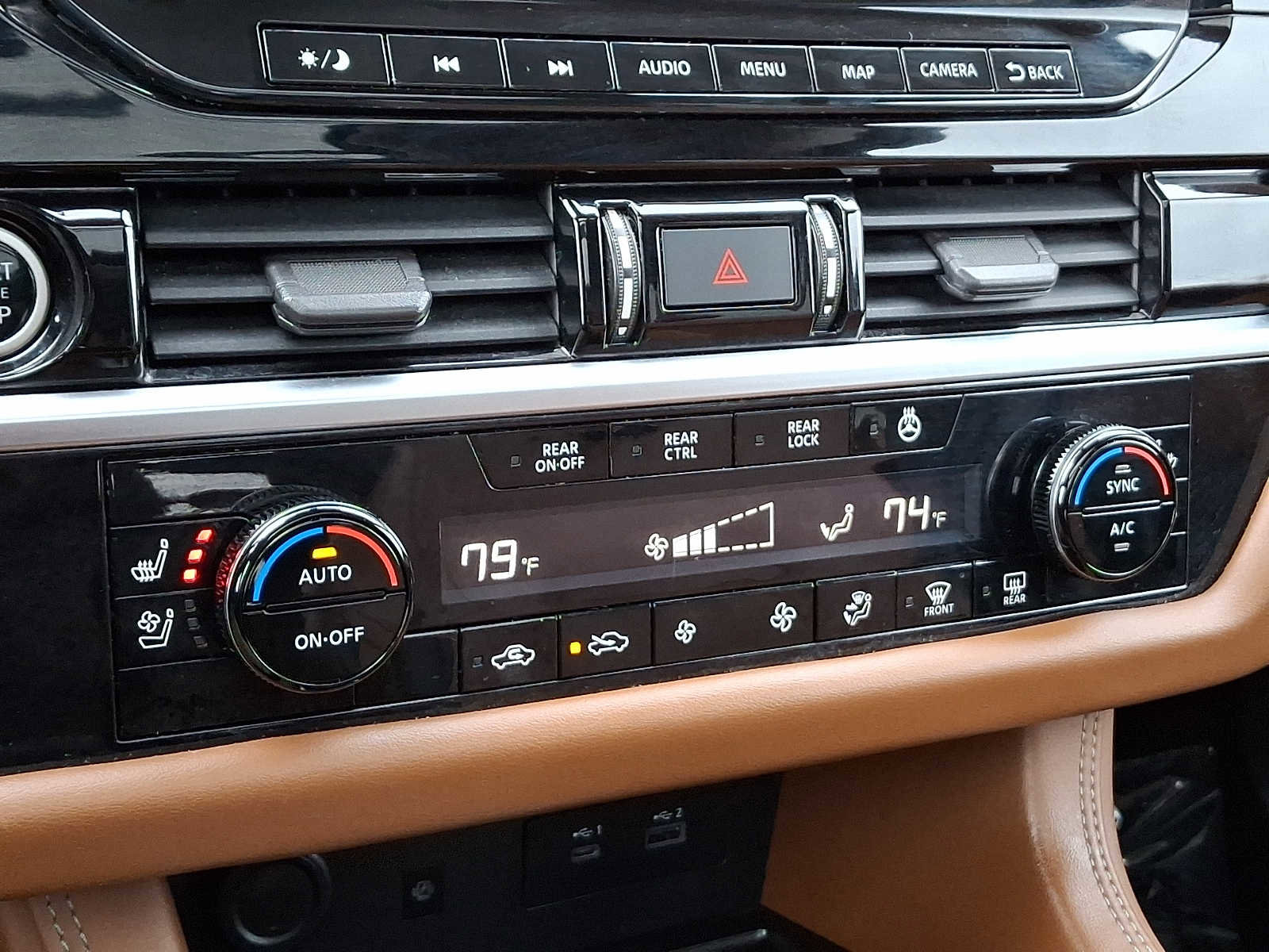 Used 2022 Nissan Pathfinder Platinum w/ Cargo Package AWD/4WD image 16