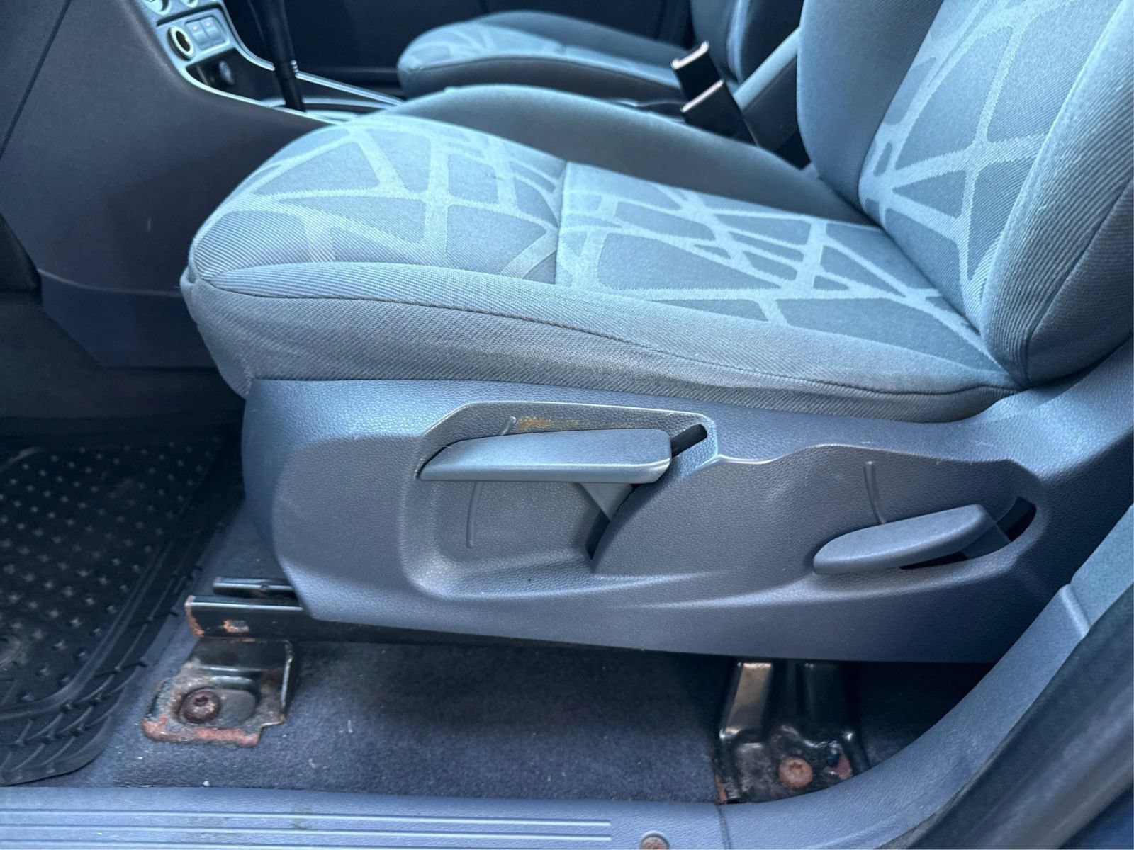 Used 2012 Ford Transit Connect XLT FWD image 19
