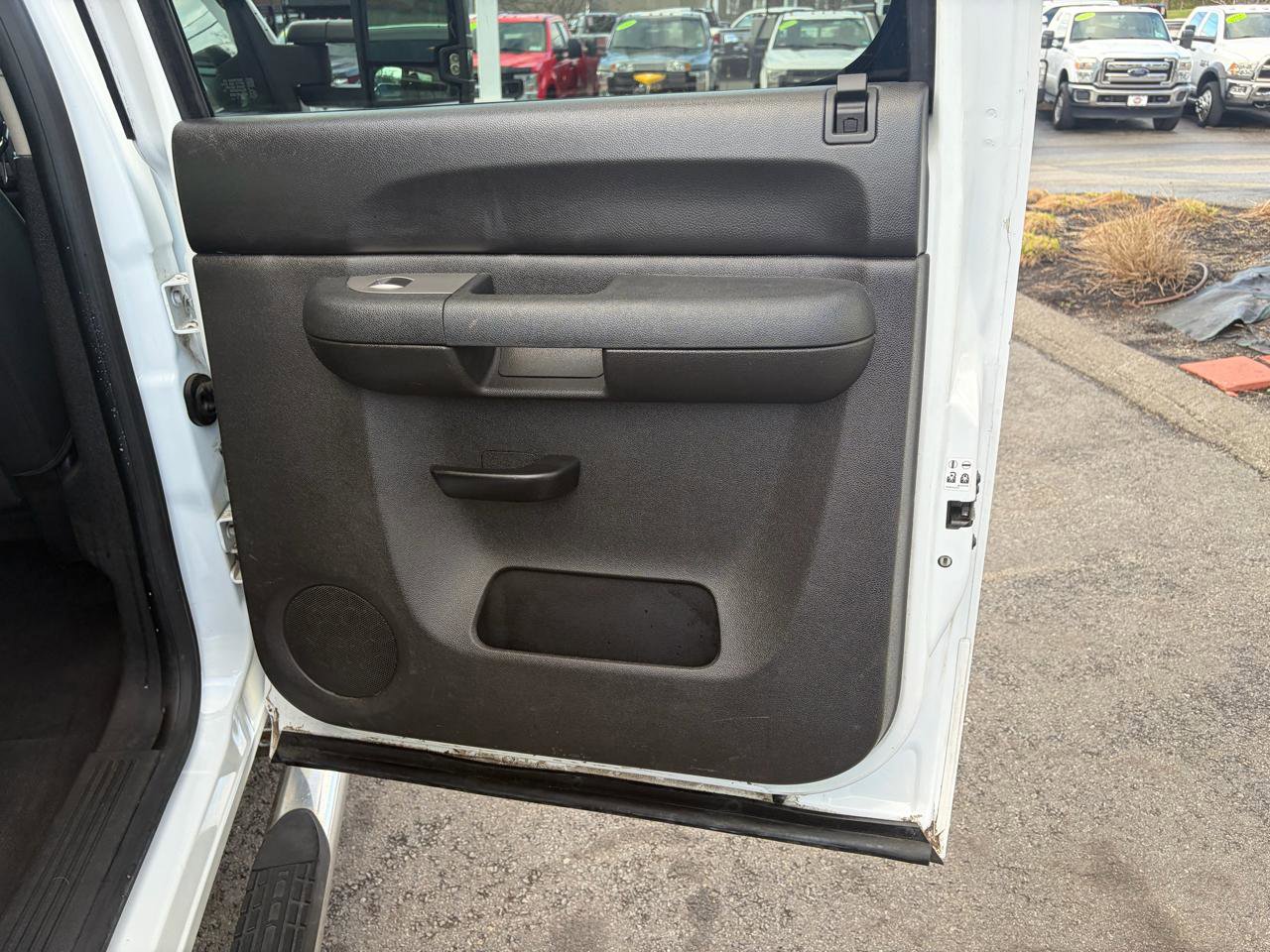 Used 2012 Chevrolet Silverado 2500 LT w/ Snow Plow Prep Package image 38
