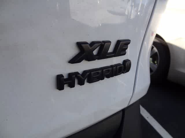 Used 2024 Toyota RAV4 XLE AWD/4WD image 6