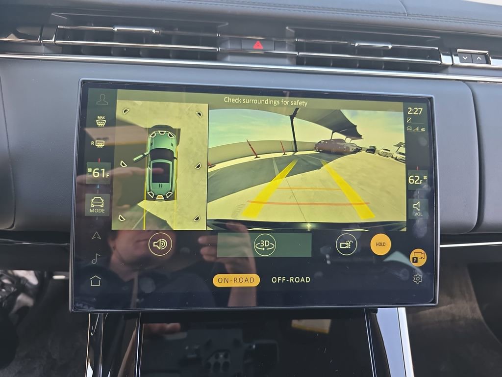 New 2026 Land Rover Range Rover Sport Dynamic SE AWD/4WD image 24