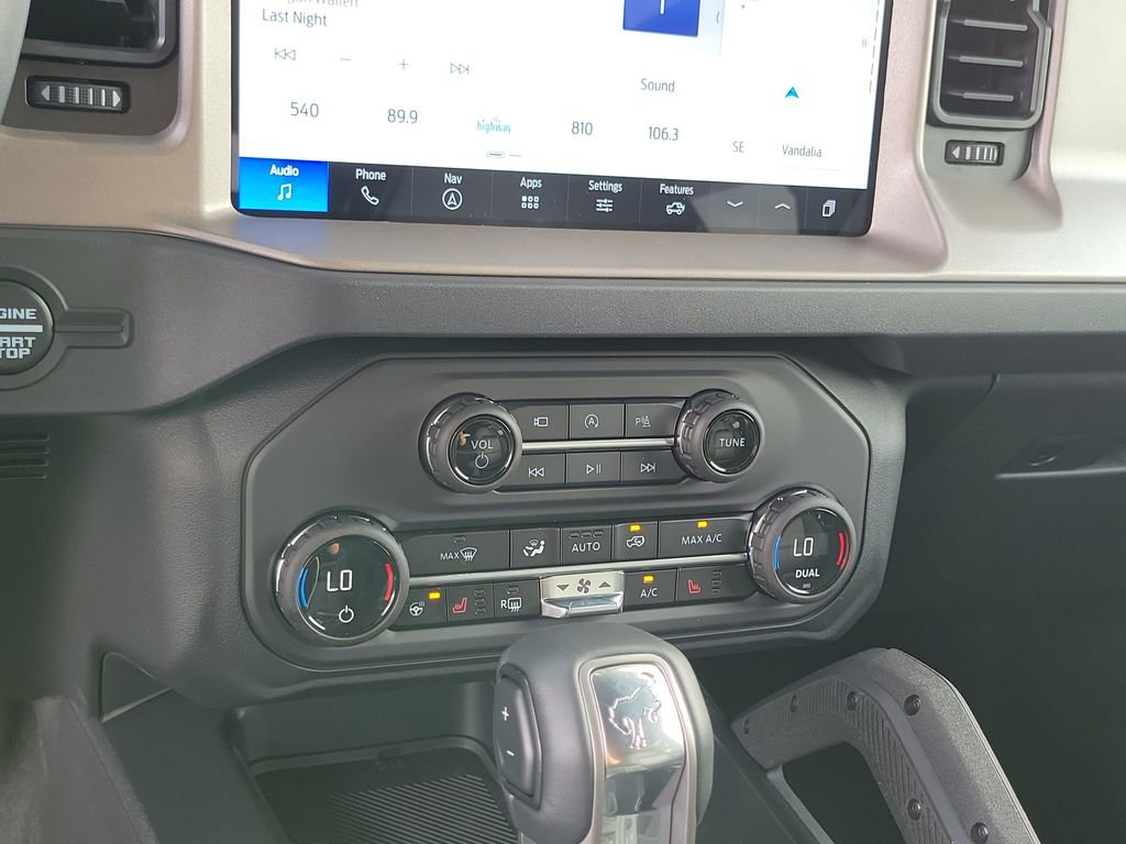 New 2025 Ford Bronco Outer Banks w/ Sasquatch Package image 28