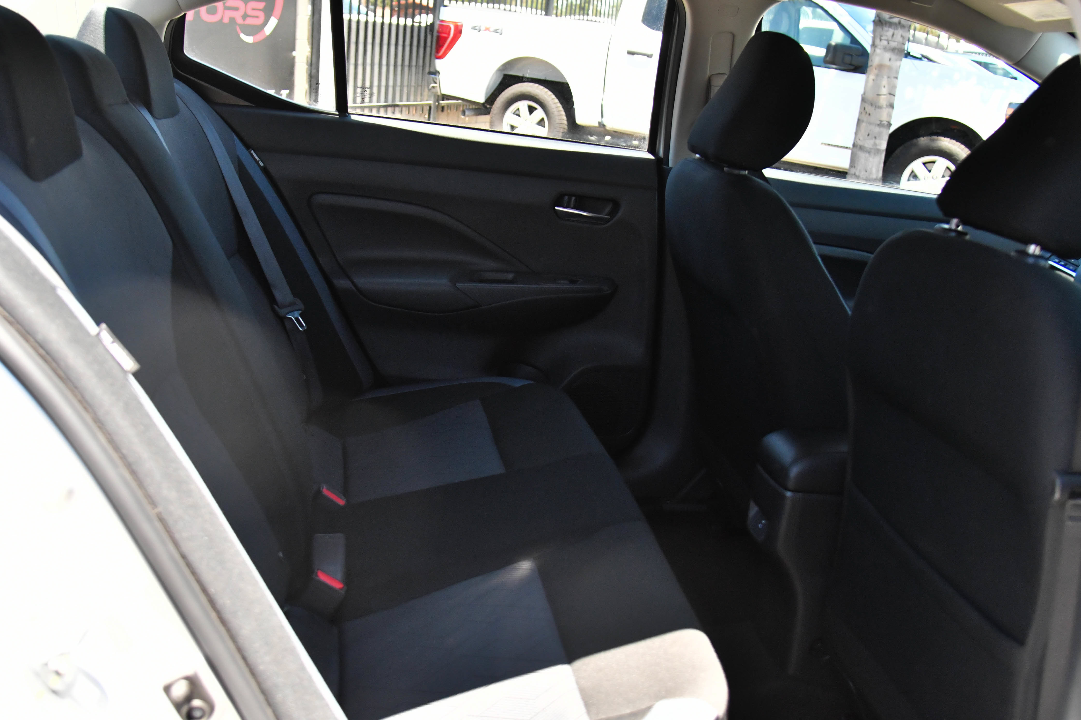 Used 2025 Nissan Versa SV FWD image 36