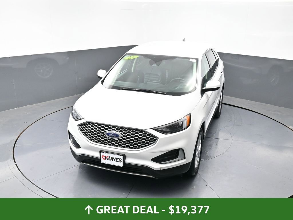 Used 2023 Ford Edge SEL image 47