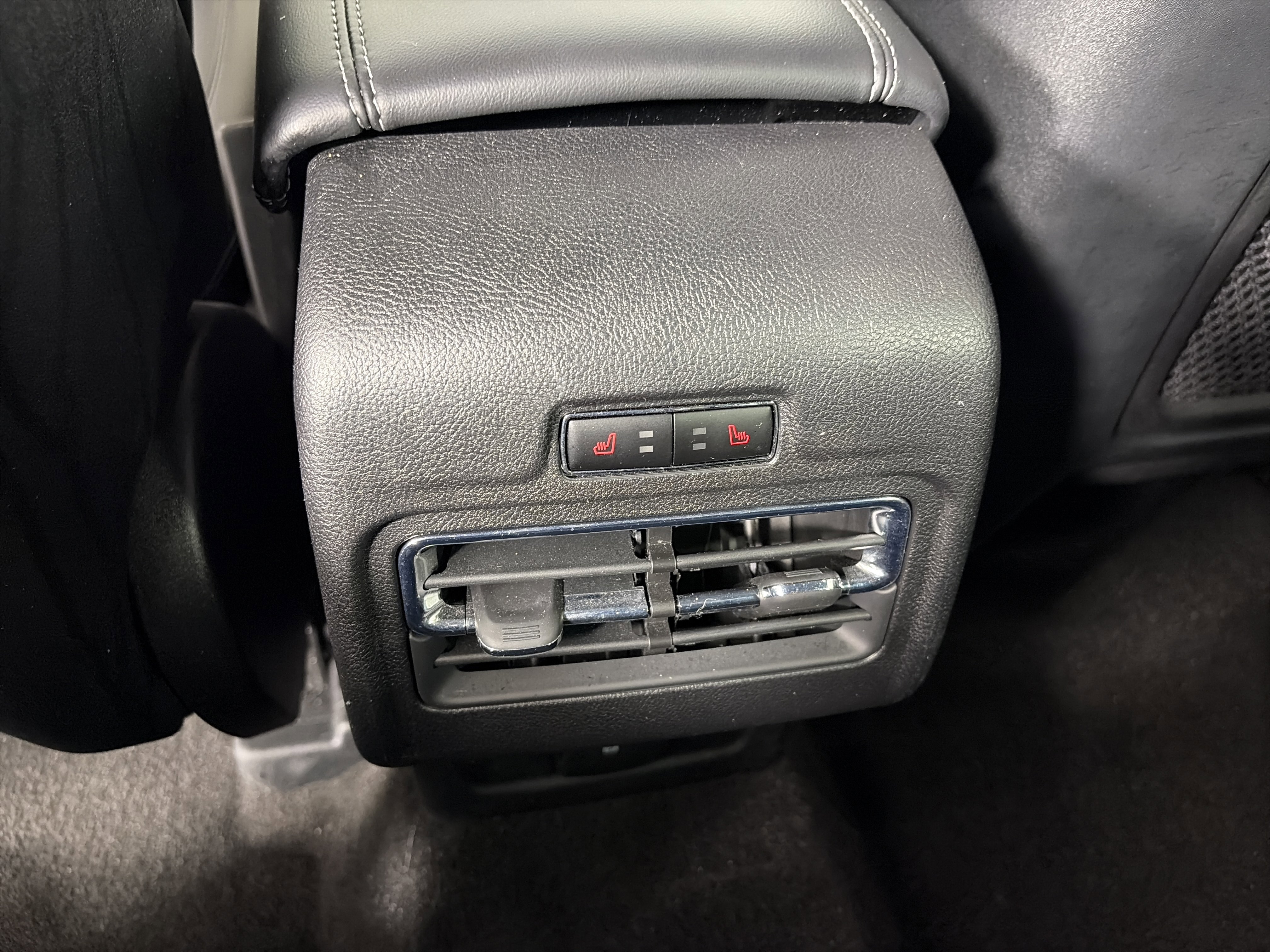 Used 2022 Lincoln Corsair Standard w/ Equipment Group 101A image 18