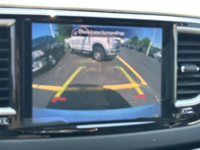 Used 2024 Chrysler Pacifica Touring-L FWD image 25