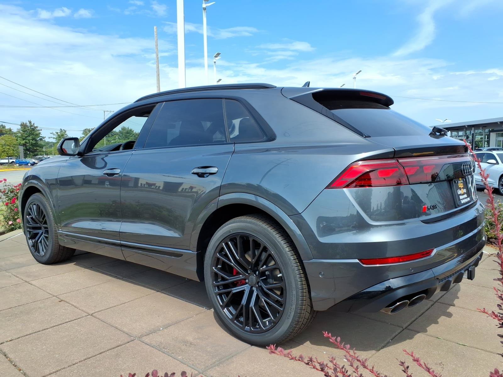 New 2027 Audi SQ8 Prestige AWD/4WD image 8