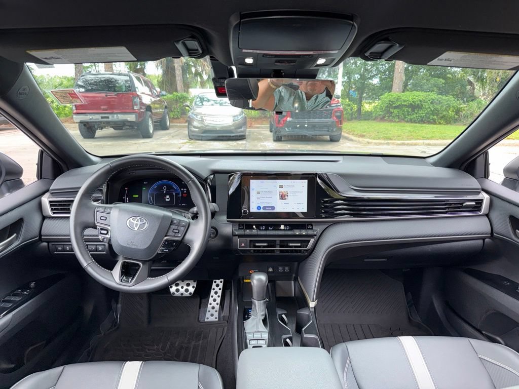 Used 2025 Toyota Camry SE FWD image 47