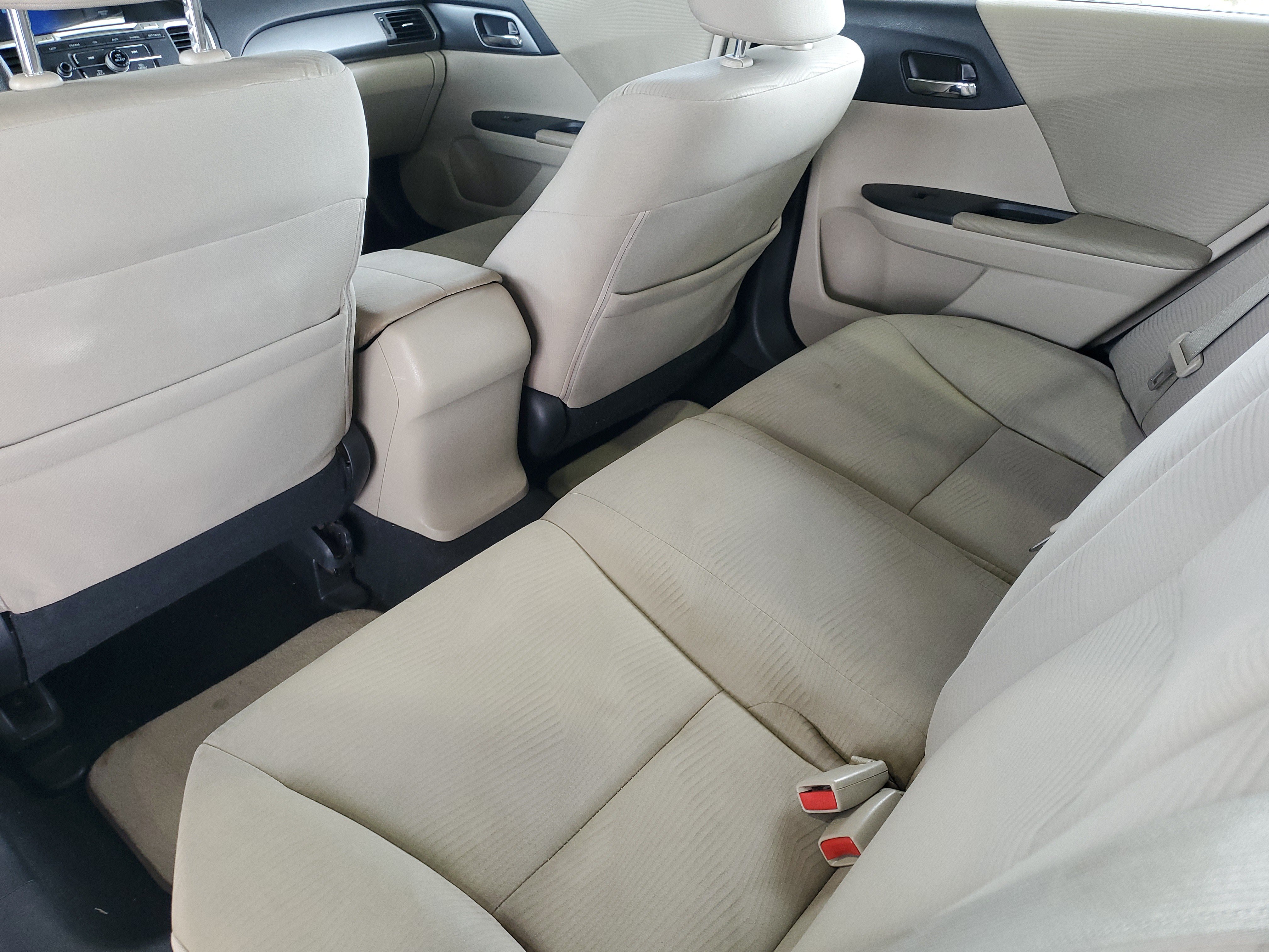 Used 2014 Honda Accord LX image 9
