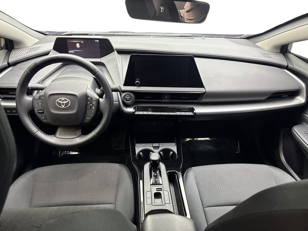 Used 2025 Toyota Prius LE FWD image 52
