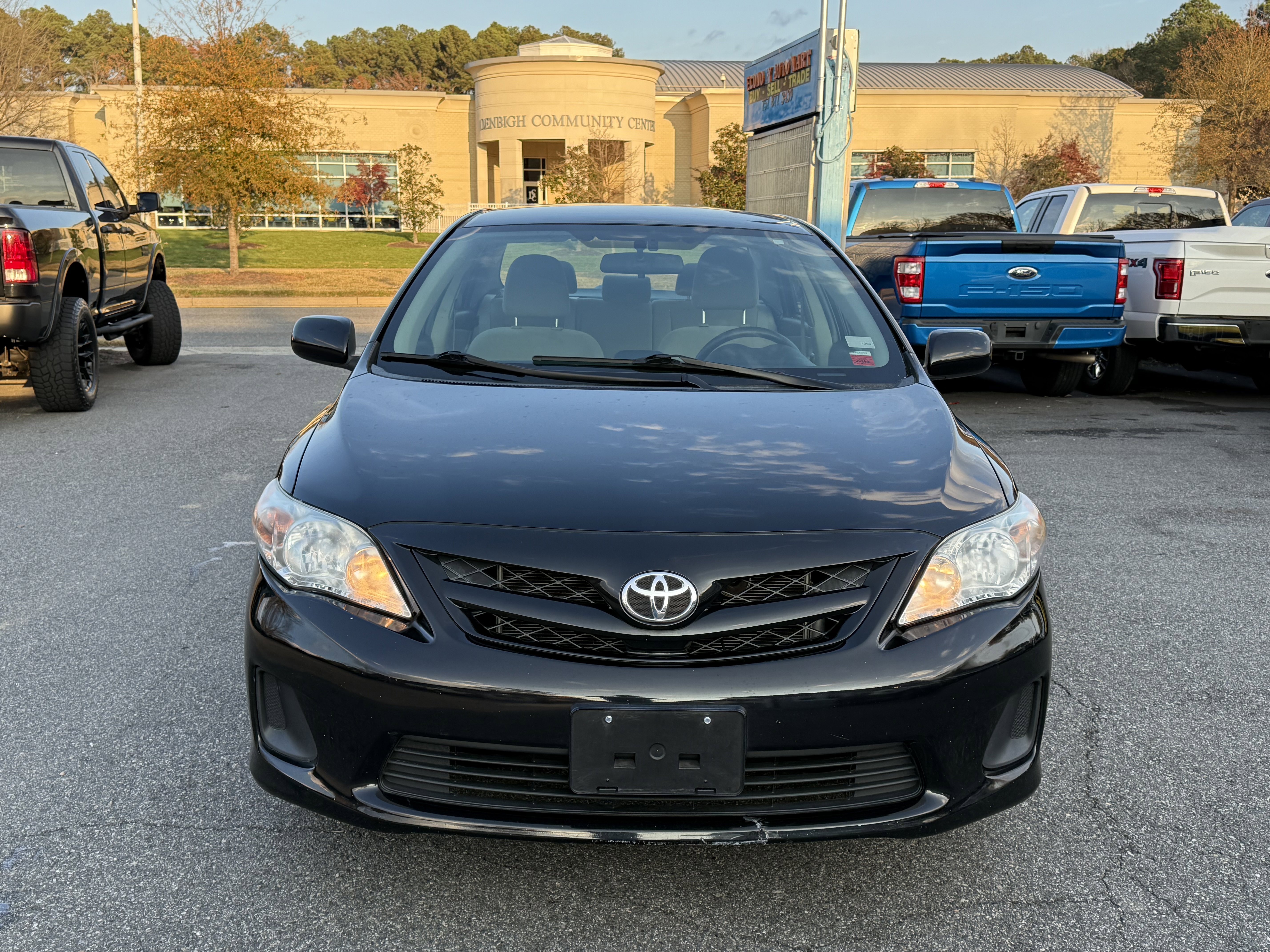 Used 2012 Toyota Corolla L image 3