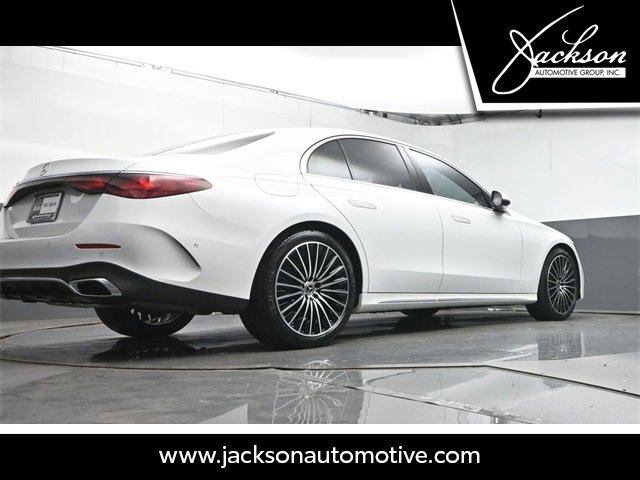 Used 2025 Mercedes-Benz E 350 Sedan image 39