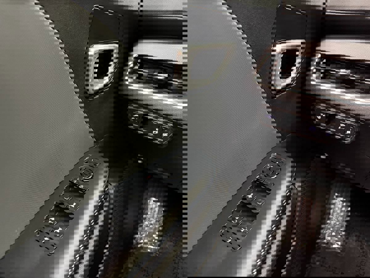 Used 2025 Kia K4 image 13