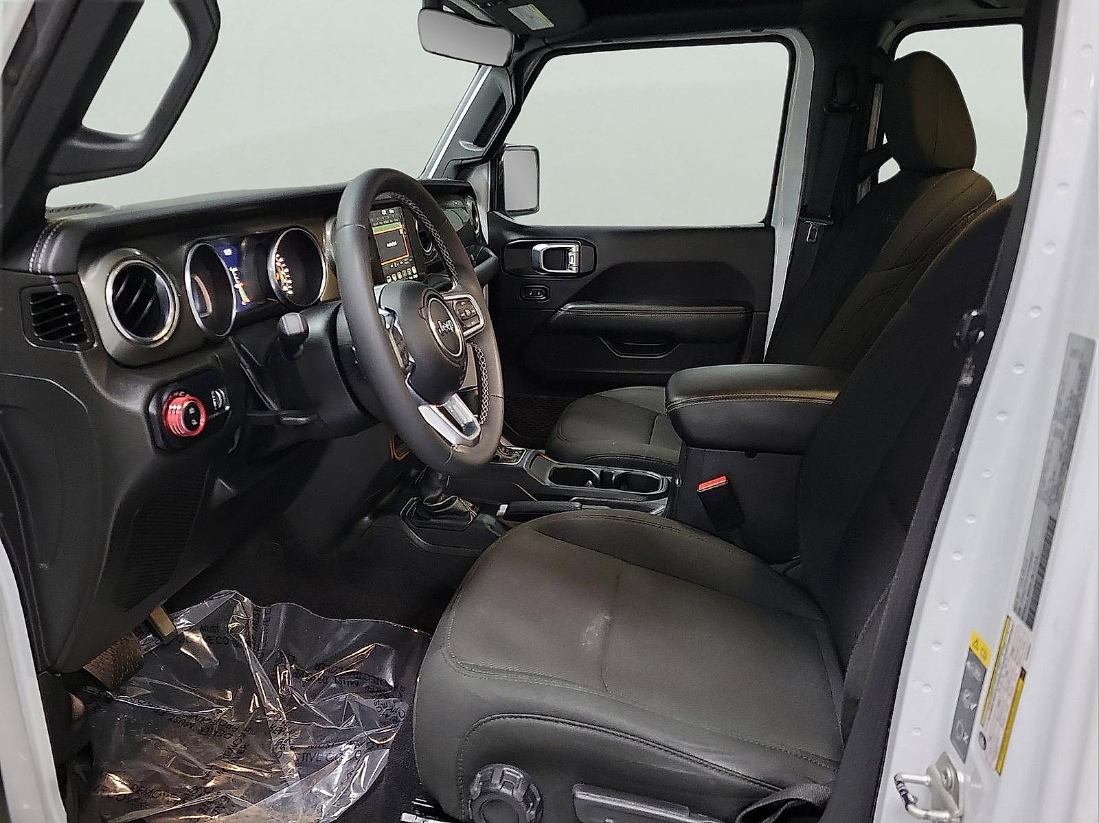 Used 2023 Jeep Gladiator Overland image 11