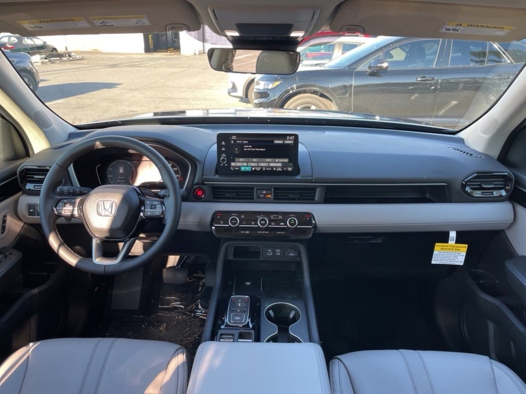 New 2025 Honda Pilot EX-L image 6