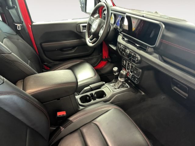 Used 2024 Jeep Gladiator Rubicon w/ Convenience Group AWD/4WD image 4