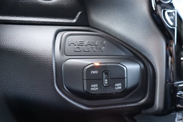 Used 2025 RAM 3500 Laramie AWD/4WD image 27