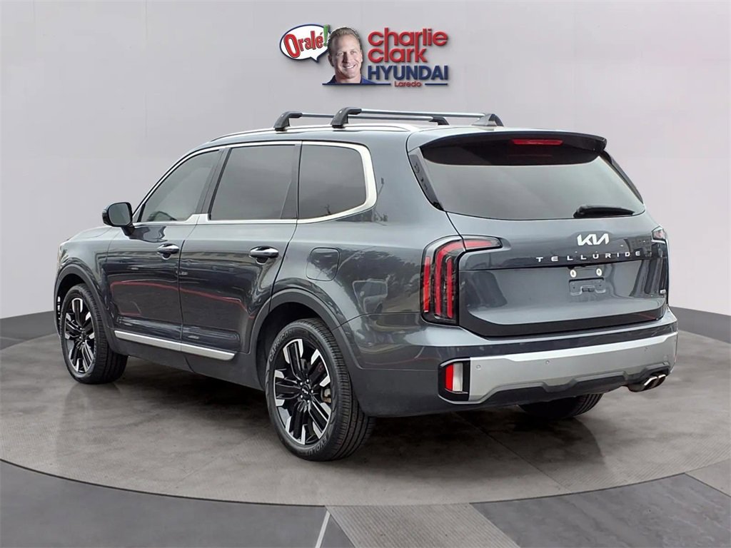 Used 2023 Kia Telluride SX image 3
