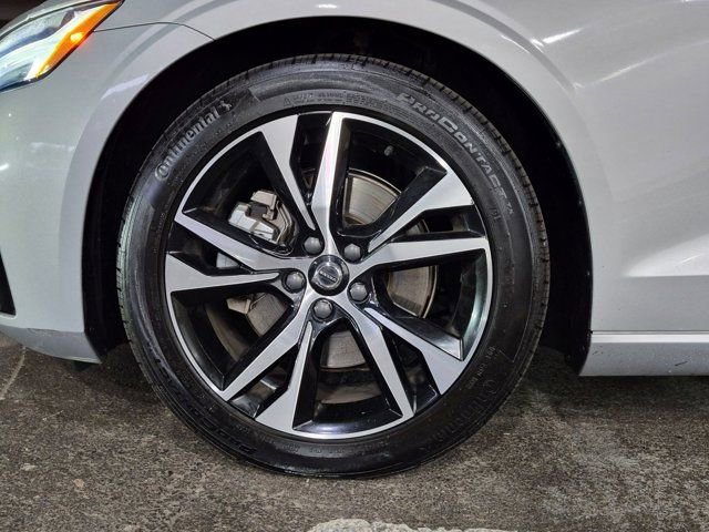 Used 2023 Volvo S60 B5 Plus AWD/4WD image 23