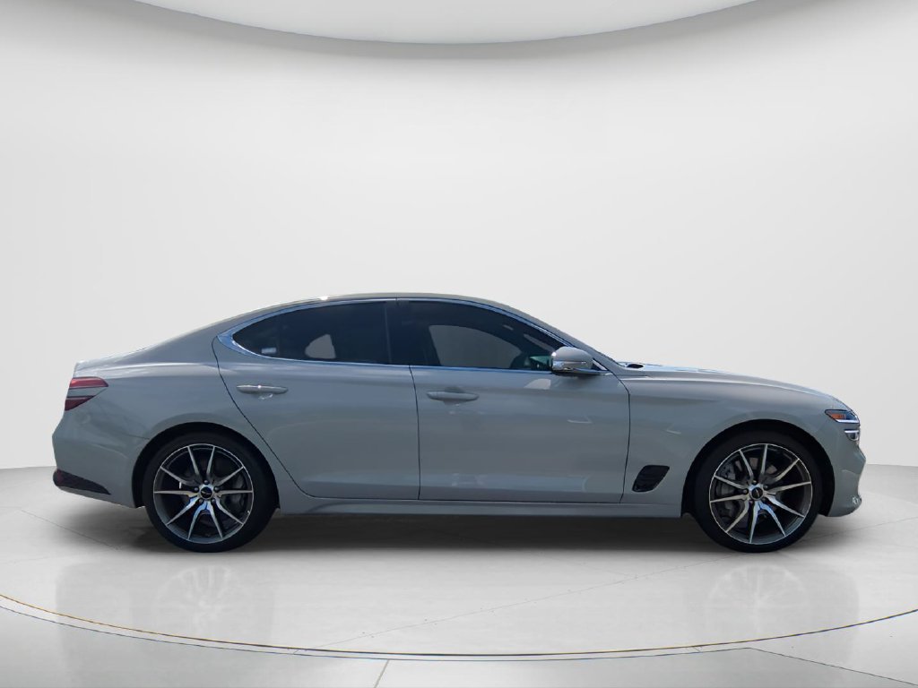 Used 2026 Genesis G70 2.5T RWD image 4