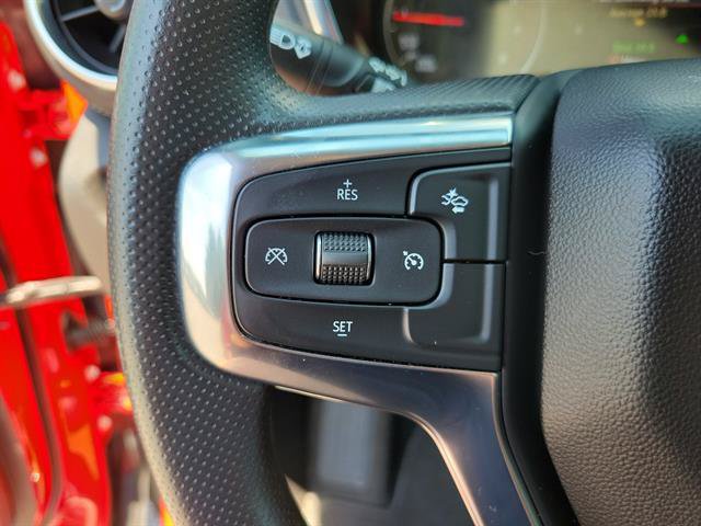 Used 2025 Chevrolet Blazer LT AWD/4WD image 23