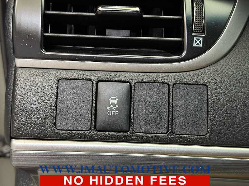 Used 2013 Toyota Camry XLE w/ Convenience Pkg FWD image 34