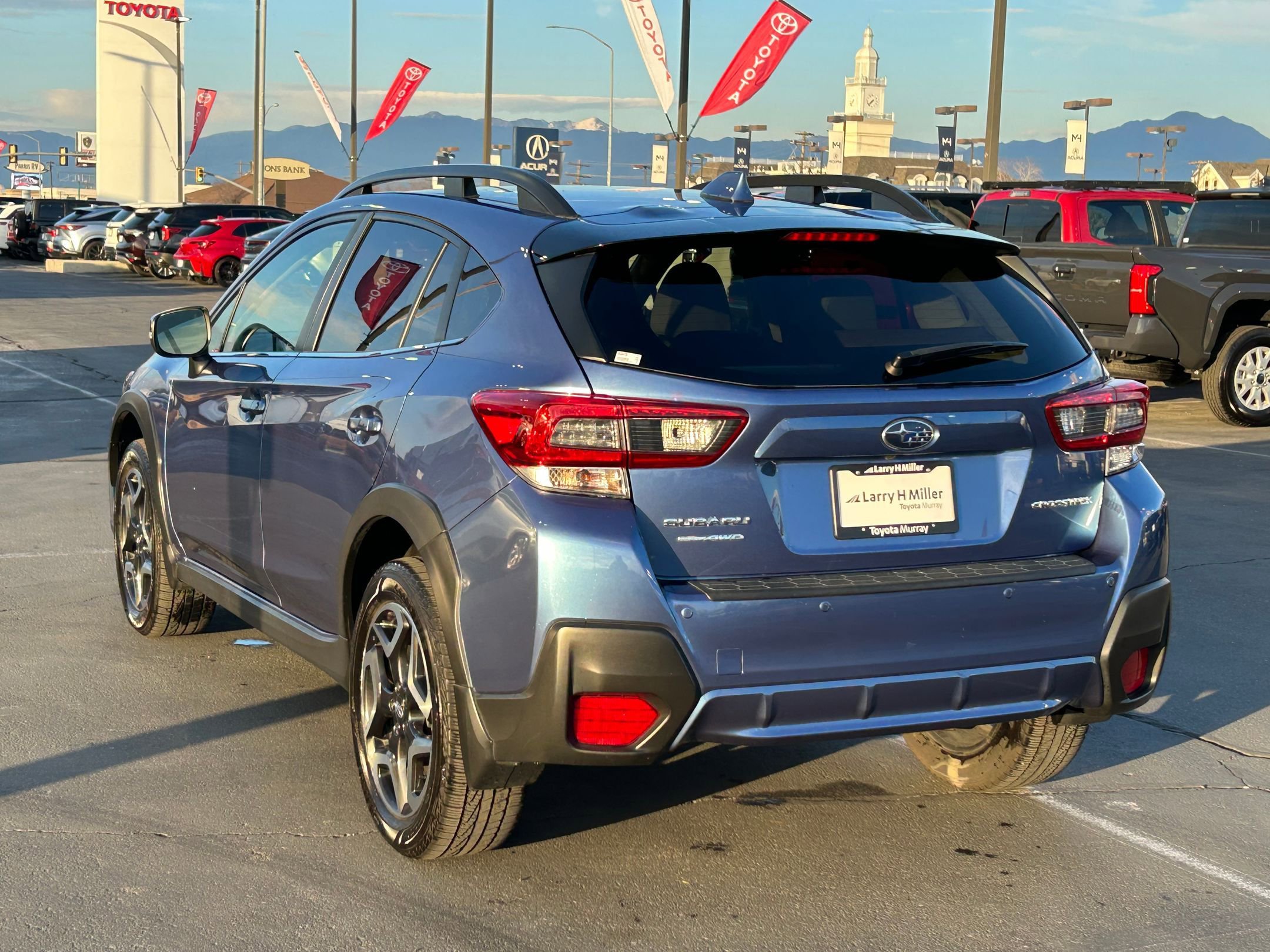 Used 2020 Subaru Crosstrek 2.0i Limited w/ Moonroof Package image 3