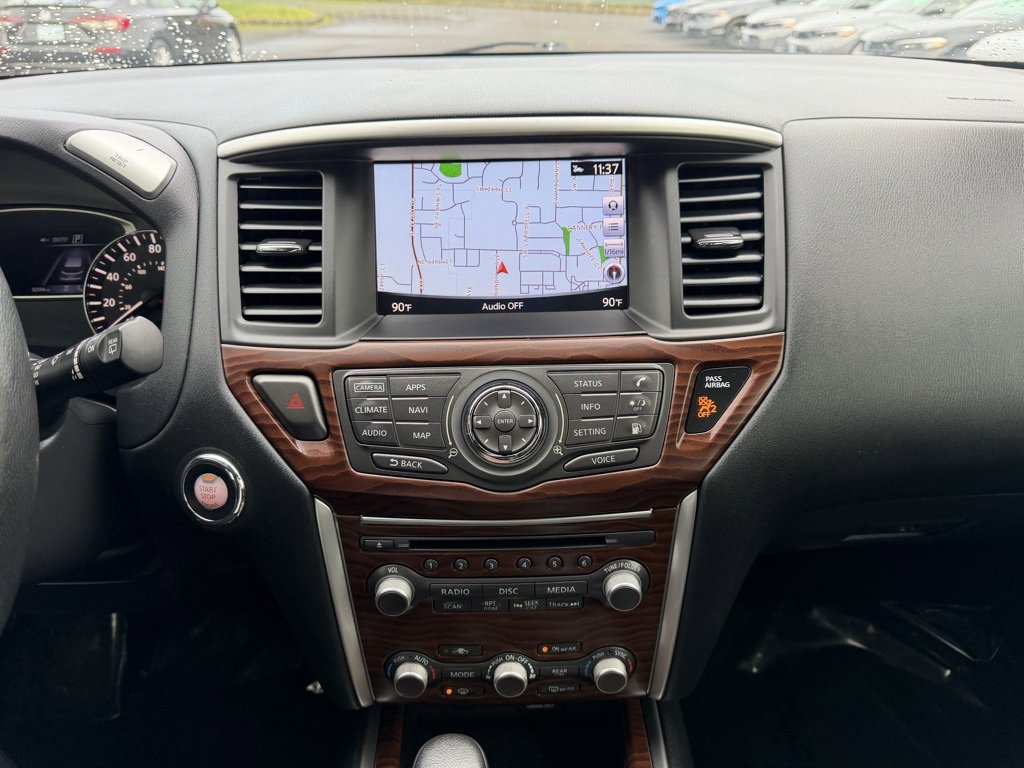 Used 2019 Nissan Pathfinder Platinum image 22