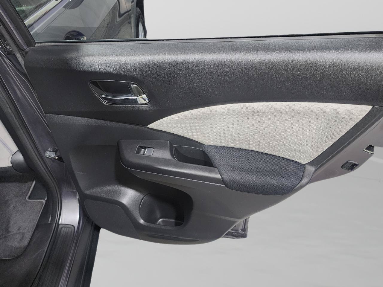 Used 2016 Honda CR-V EX image 19