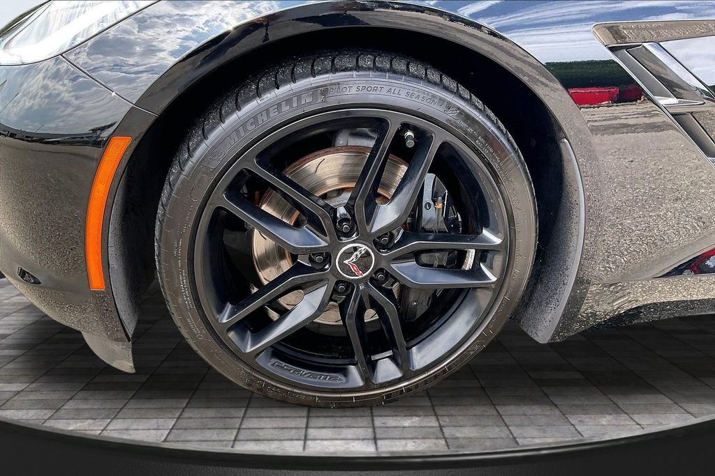 Used 2016 Chevrolet Corvette Stingray Convertible w/ 2LT Preferred Equipment Group RWD image 9