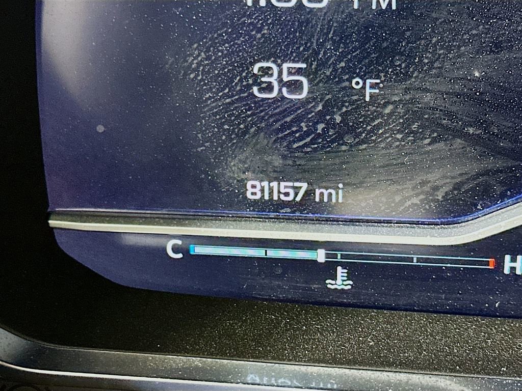 Used 2022 Chevrolet Suburban RST w/ Sport Performance Package image 36