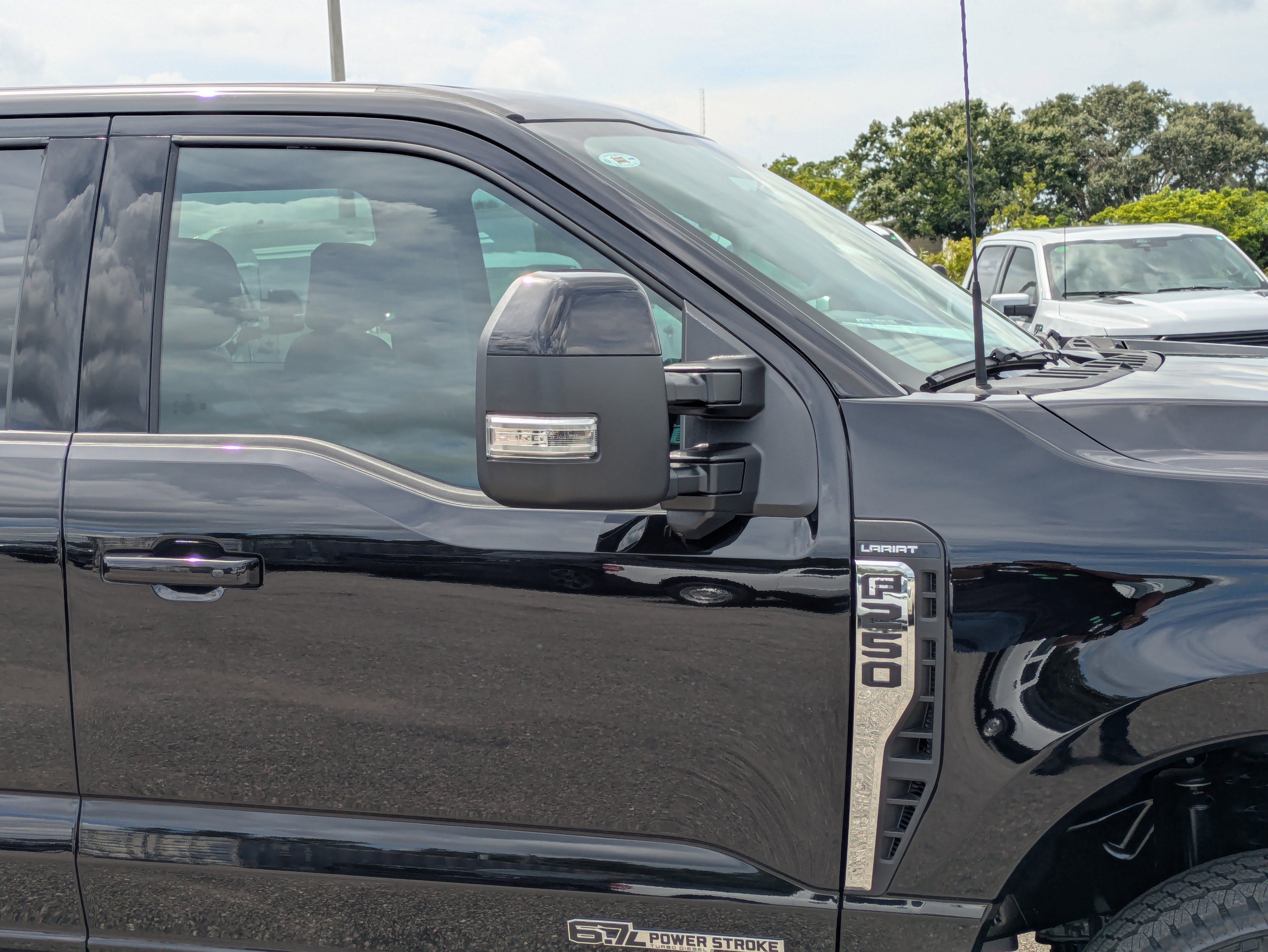 New 2026 Ford F250 Lariat w/ FX4 Off-Road Package image 11