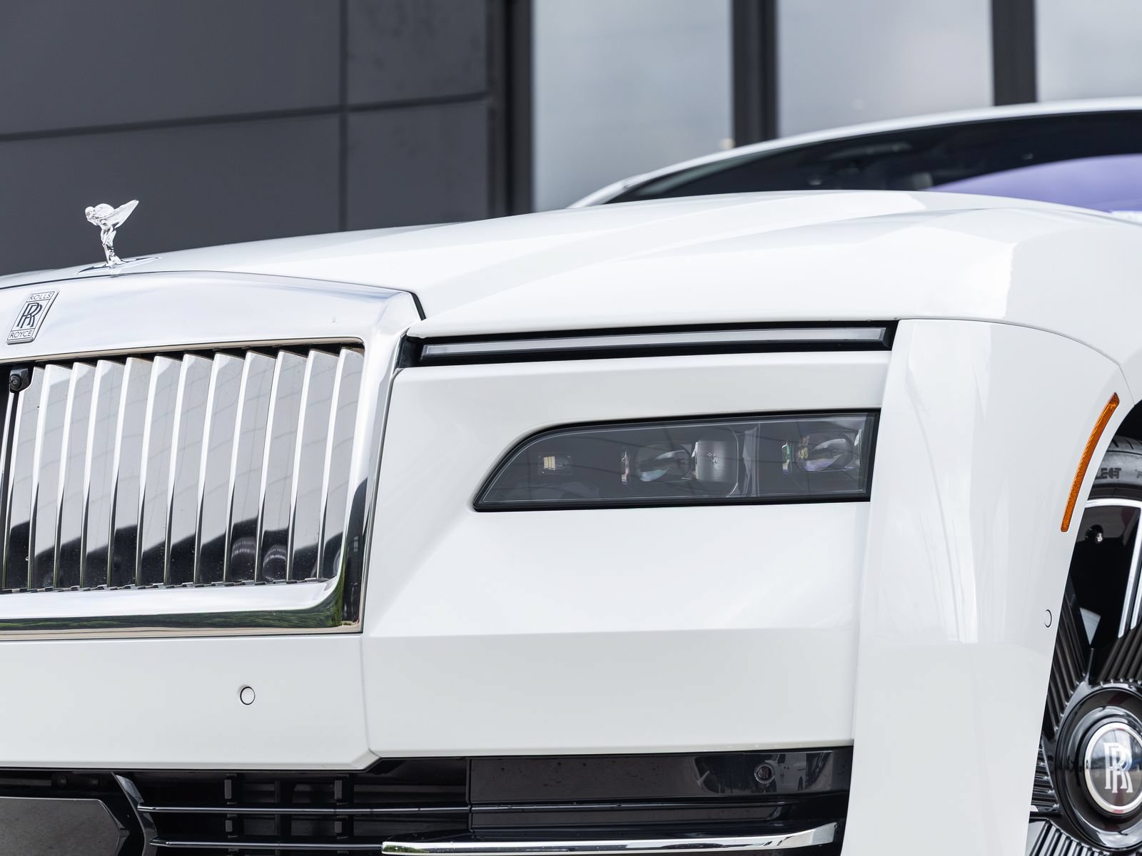 Used 2024 Rolls-Royce Spectre AWD/4WD image 18