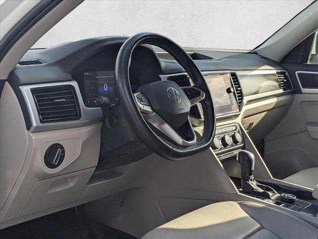 Used 2022 Volkswagen Atlas SE w/ Black Wheel Package image 10
