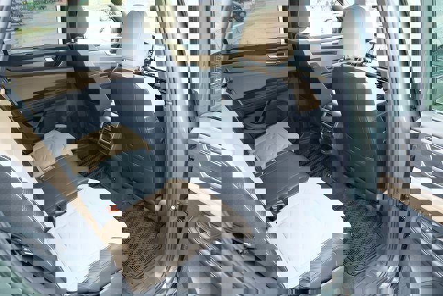 New 2026 Volkswagen Atlas Cross Sport SE image 38