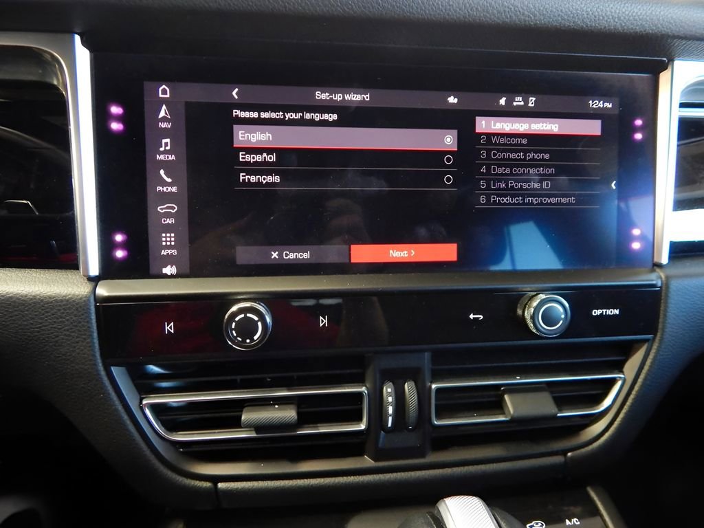 Used 2022 Porsche Macan image 29