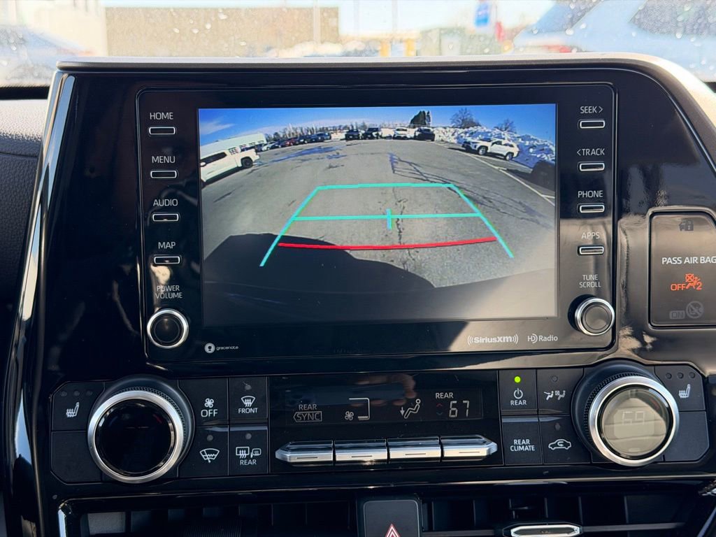 Used 2022 Toyota Highlander XLE image 49