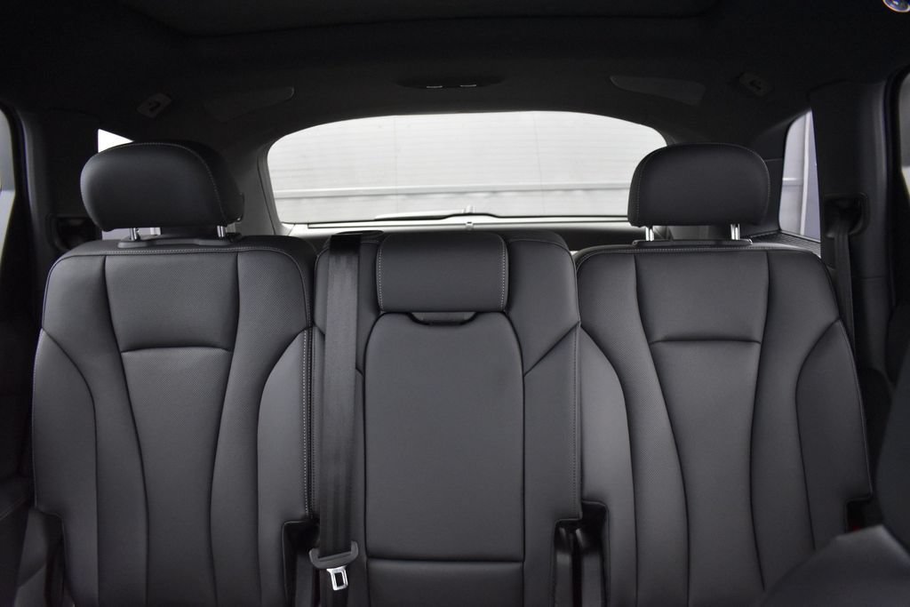 New 2026 Audi Q7 2.0T Premium Plus AWD/4WD image 16