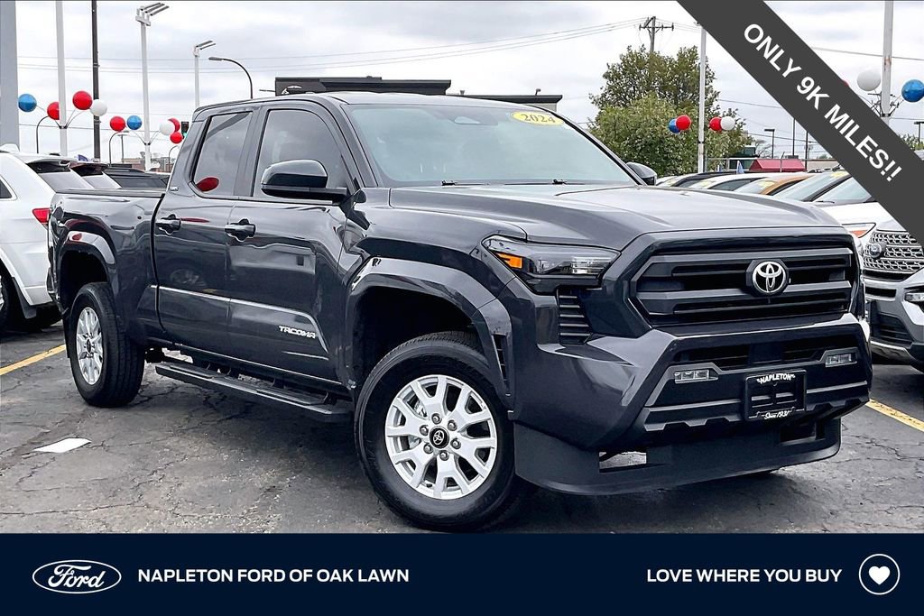 Used 2024 Toyota Tacoma SR5 AWD/4WD image 1