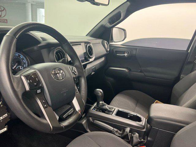 Certified 2019 Toyota Tacoma TRD Sport w/ Technology Package image 9
