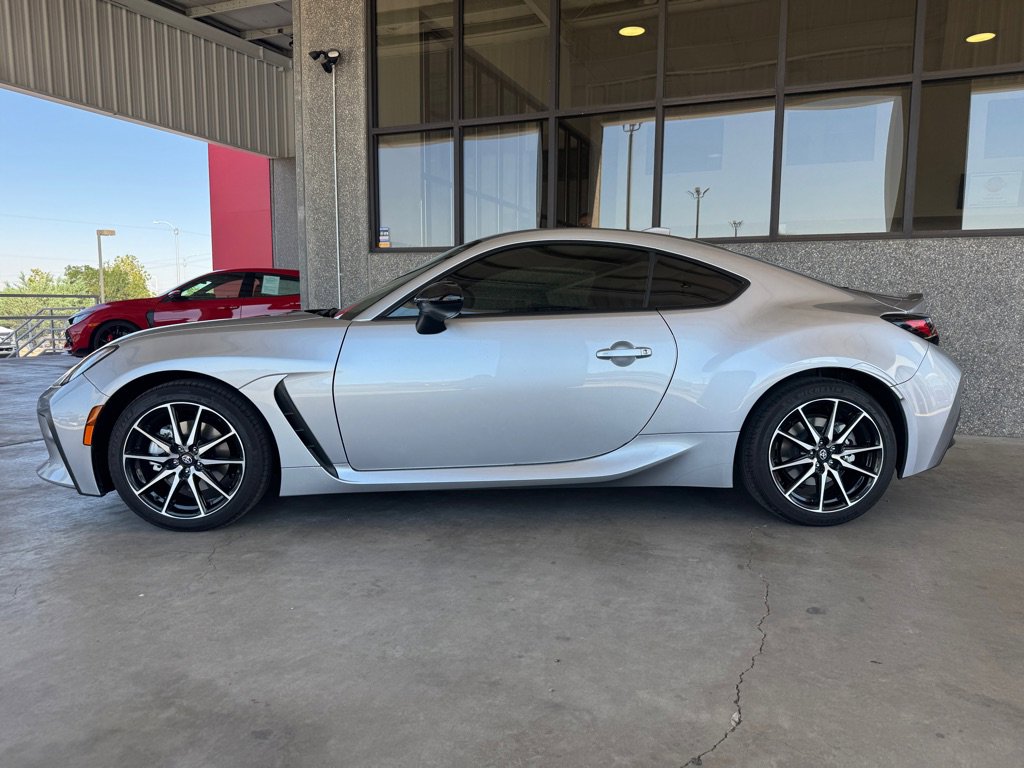 Used 2024 Toyota GR86 image 29