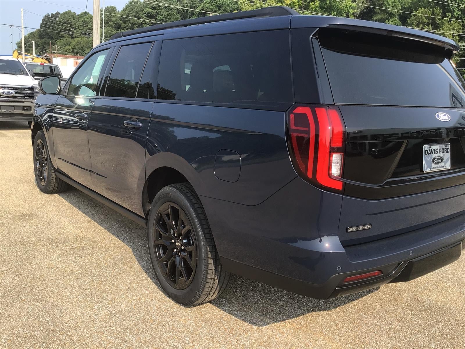 New 2027 Ford Expedition Max Platinum AWD/4WD image 15