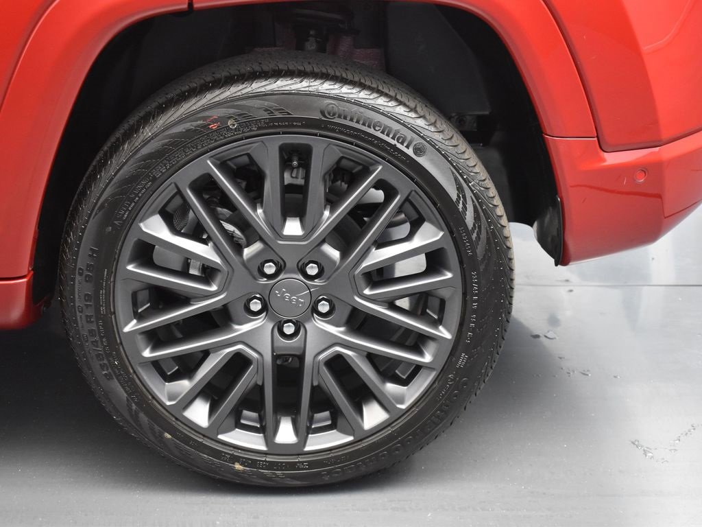 Used 2024 Jeep Compass Limited image 2