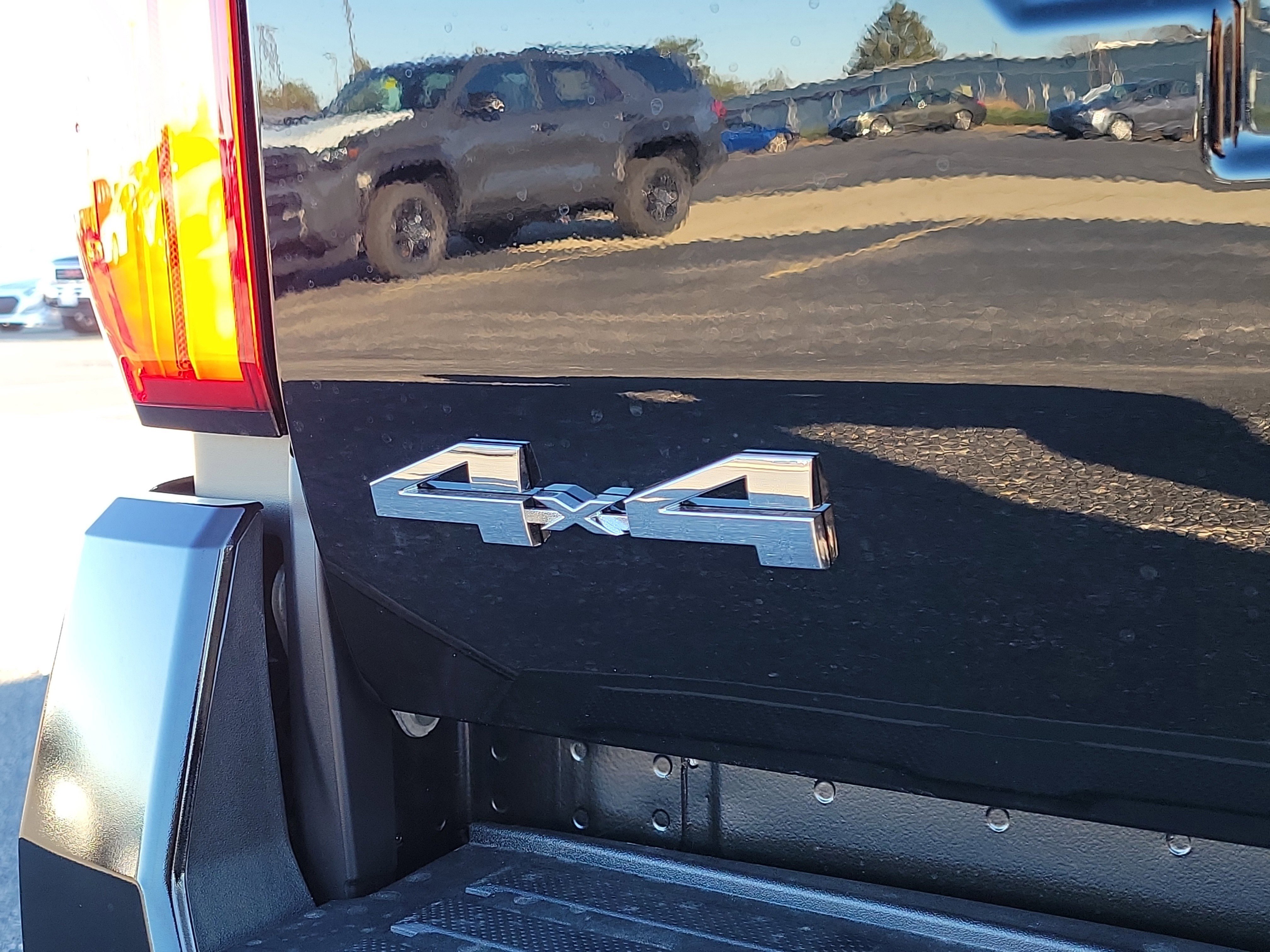 New 2025 Toyota Tacoma SR5 image 7