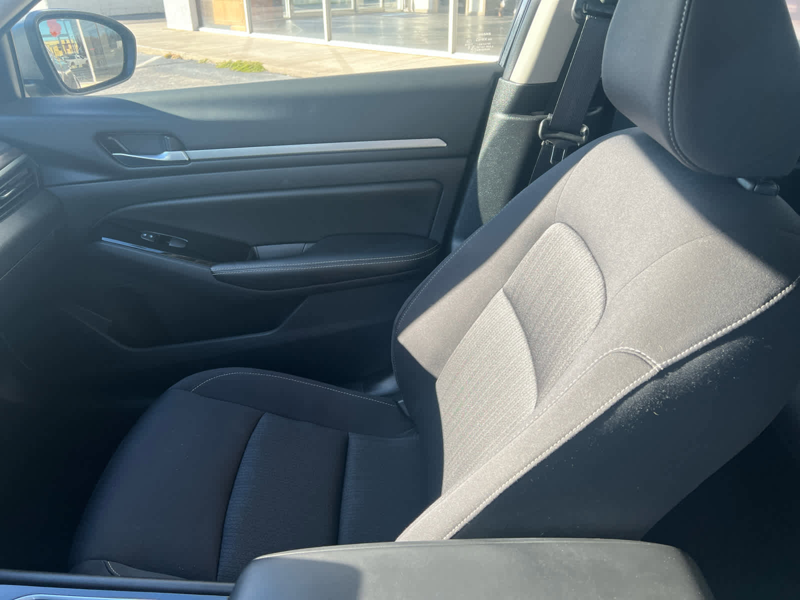 Used 2023 Nissan Altima 2.5 SV image 24