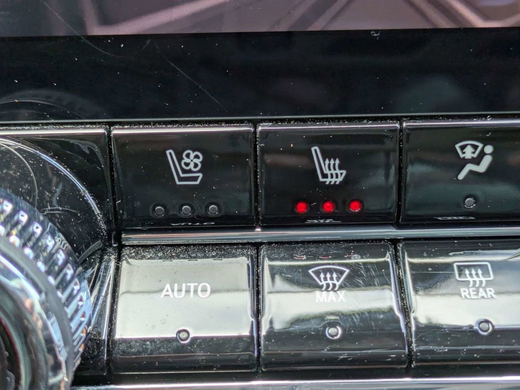 Used 2023 GMC Canyon AT4 w/ AT4 Premium Package image 27