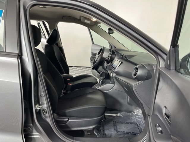 Certified 2025 Nissan Kicks Play S FWD image 37