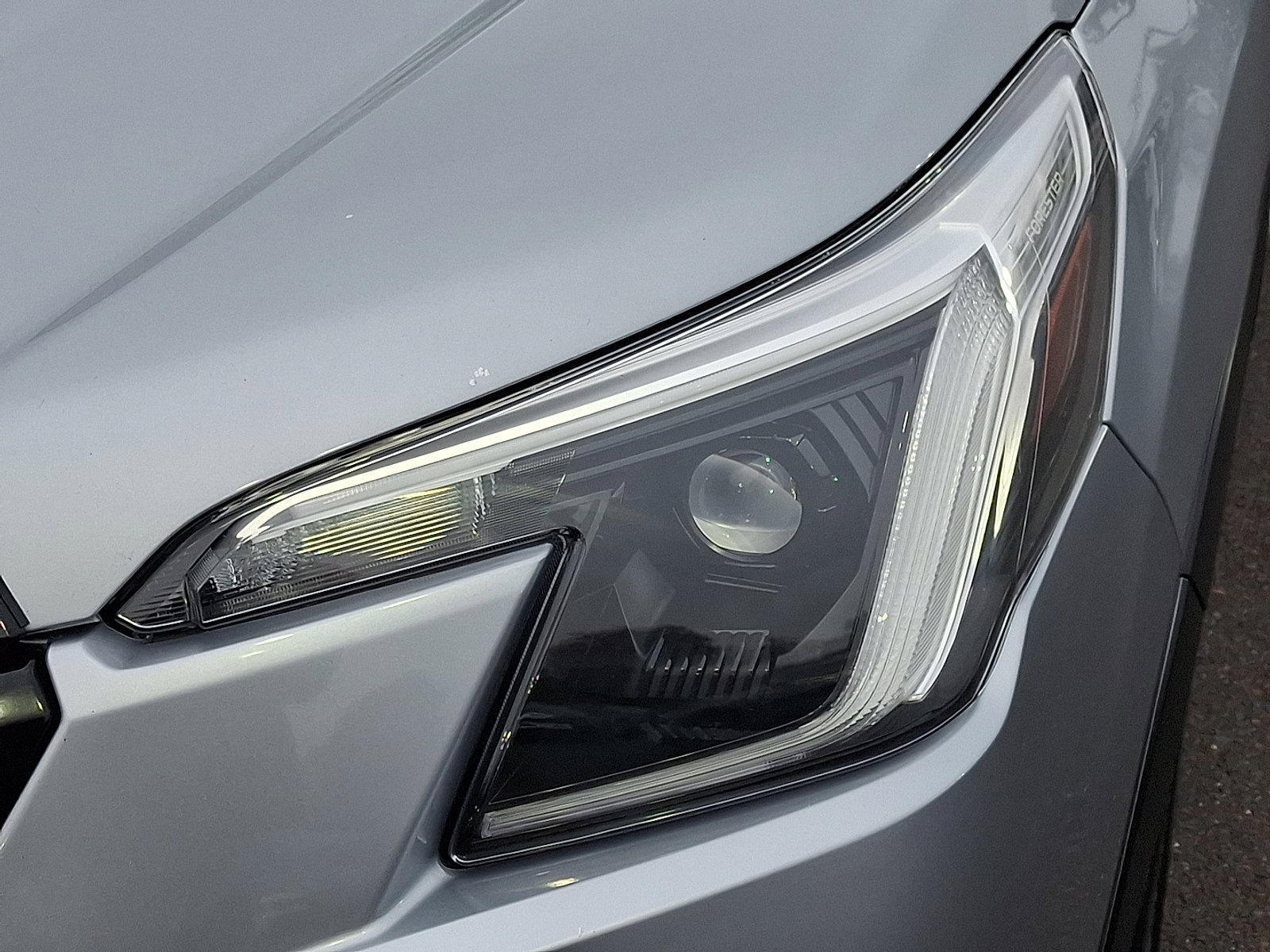 Used 2022 Subaru Forester Touring w/ Popular Package #3 image 9